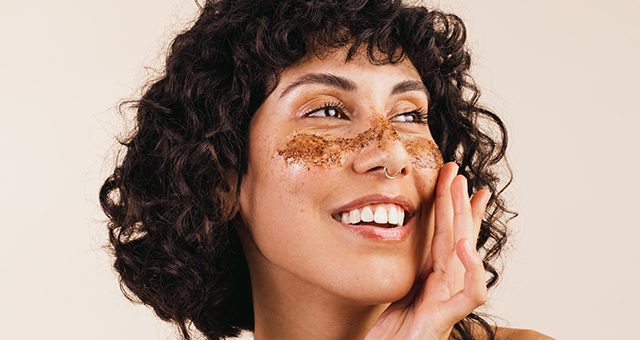 Exfoliate Your Skin With Effective Homemade Face Scrubs