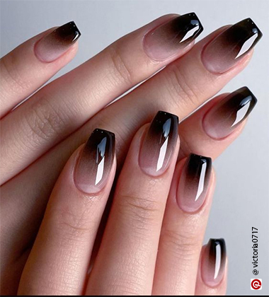 Black ombre nails