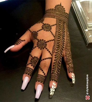 dulhan design mehndi