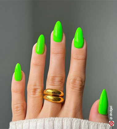 green nail art - neon green