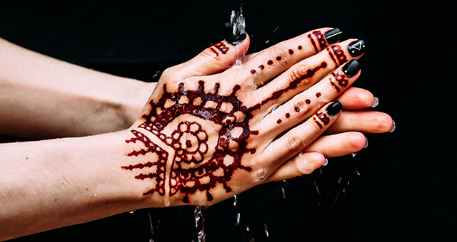 Remove Mehendi From Hand With Skin-Safe Remedies And Products