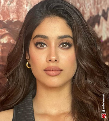 Barely There Natural Eye Makeup Look seen on Janhvi Kapoor