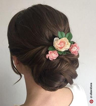 Reception Hairstyles - Knotted Bun