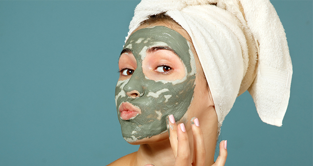 Benefits Of Kaolin Clay For Skin, Uses & Best Products To Try